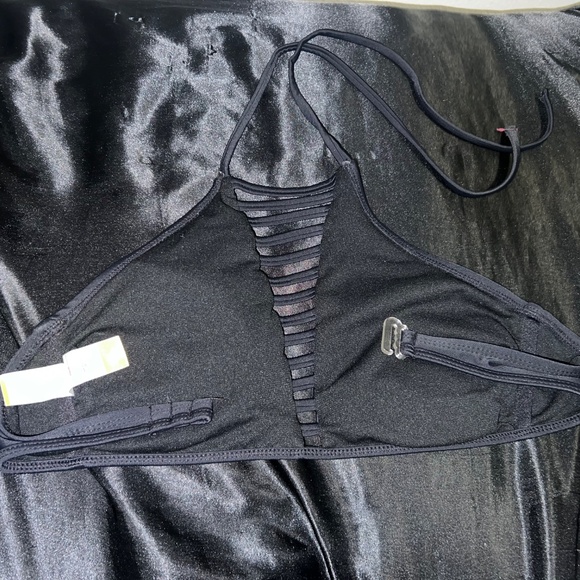 Swim top - Picture 2 of 3